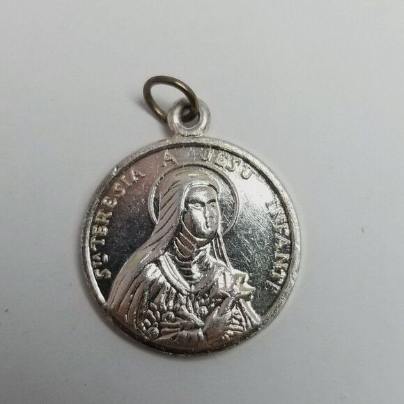 Vintage Saint Theresa Silver Tone Medallion Charm Pendant, Religious Guardian - Picture 3 of 8